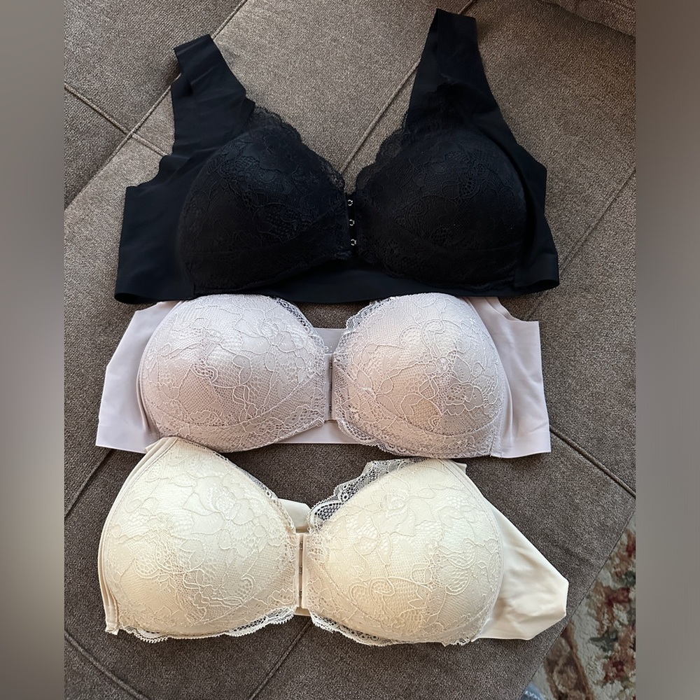 Set of 3 Lace Front Clasp Bras Size 4XL NWT